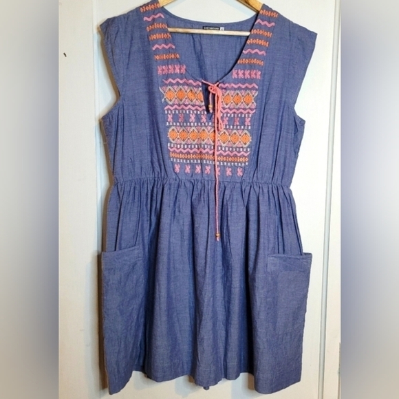 Earthbound Smocked Embroidered Front, Tie Neck Dress Large. - Picture 1 of 10